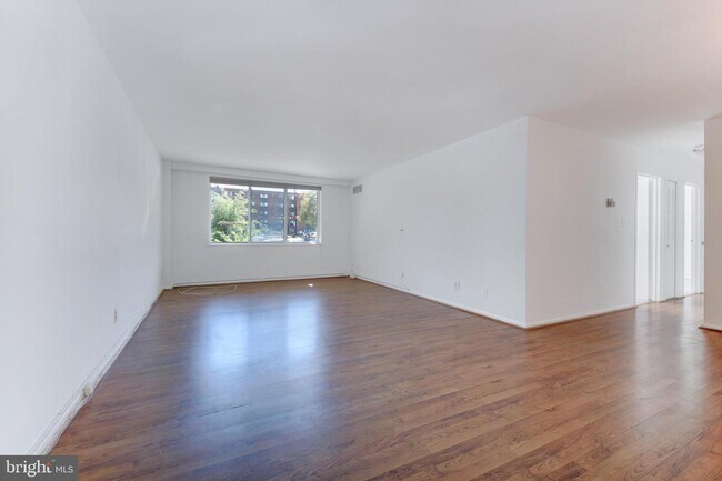 Foto del edificio - 4977 Battery Ln