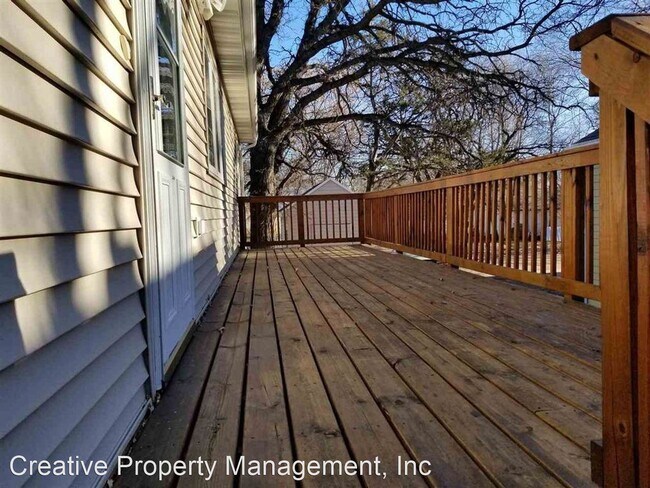 Building Photo - 3 br, 2 bath House - 416 7th St NW