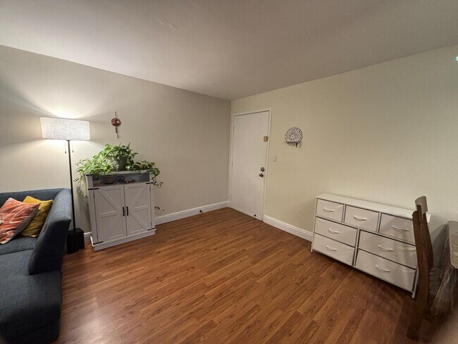 Foto del edificio - 210 SW 11th St