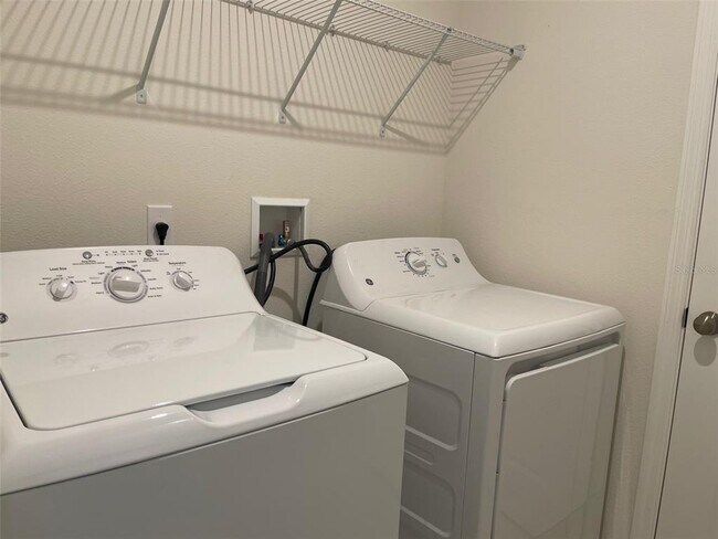 Foto del edificio - 3944 Fescue St