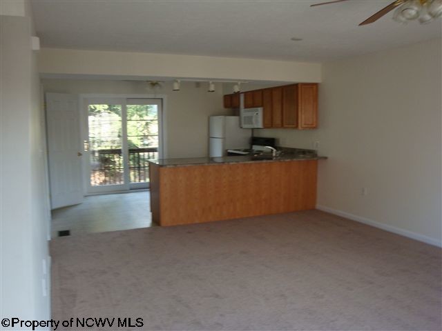 Building Photo - 14 Silver View Ct