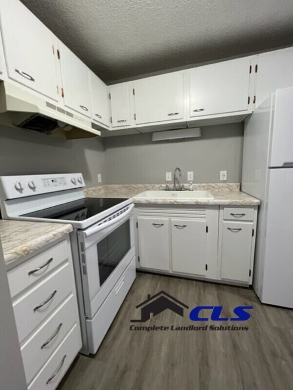 516 W Mulberry St Unit 8, Kokomo, IN 46901 Condo for Rent in Kokomo