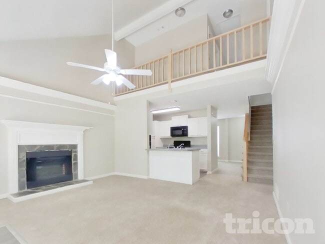 Building Photo - 510 Surveyor Walk