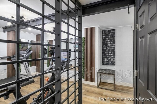 Building Photo - 8444 Woodhaven Dr SW