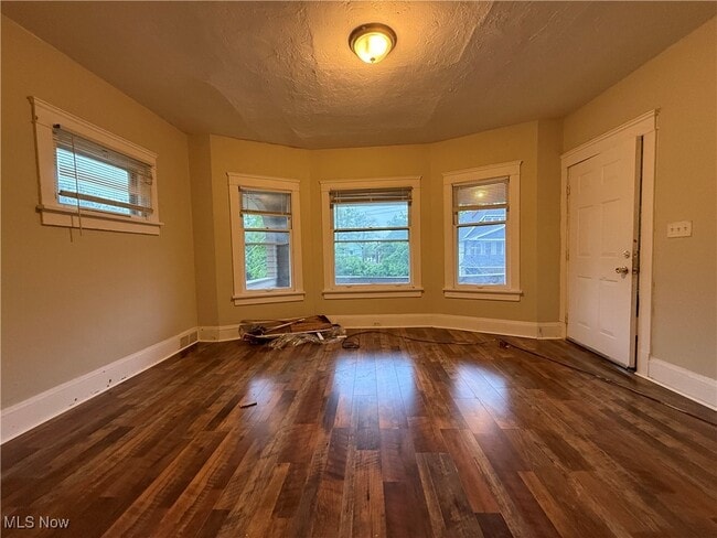 Building Photo - 414 E 148th St