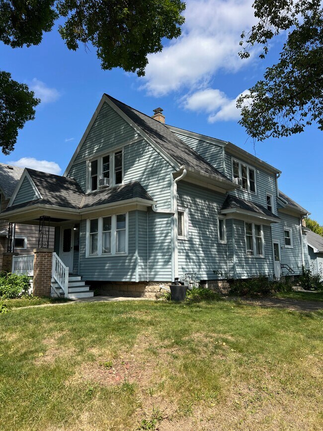 Foto del edificio - 6326 W Grant St
