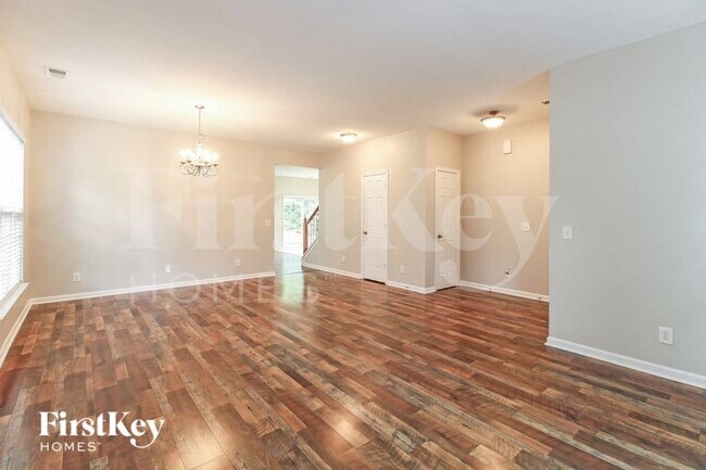 Foto del edificio - 4707 Shady Oak Dr
