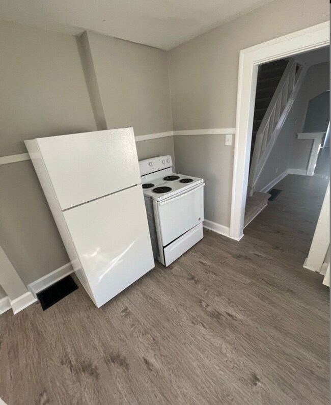 Foto del edificio - Eastside Two Bedroom Duplex ($$250 Off 2ND...