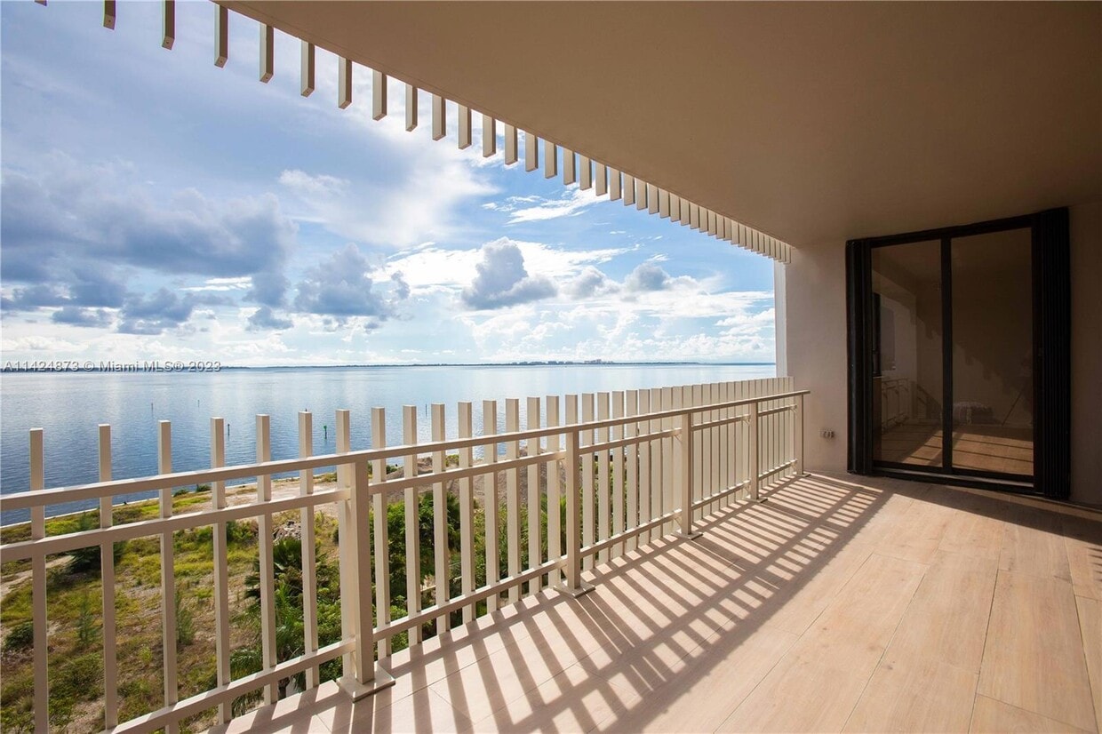 3 Grove Isle Dr, Miami, FL 33133 Condo for Rent in Miami, FL