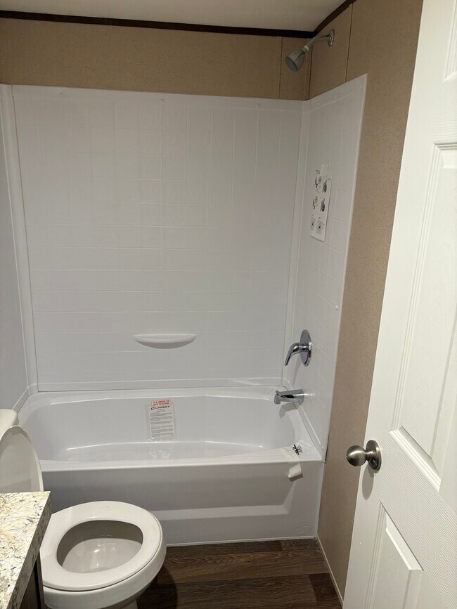 Building Photo - 7214 Comstock Cove