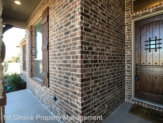 Building Photo - 4 br, 3 bath House - 446 Canterbury Dr