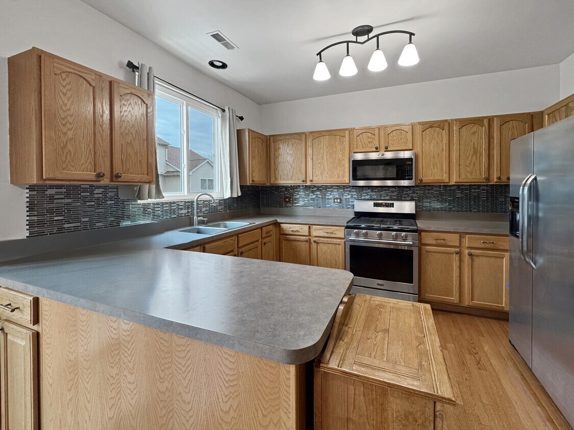 Foto del edificio - 766 Cherry Creek Dr