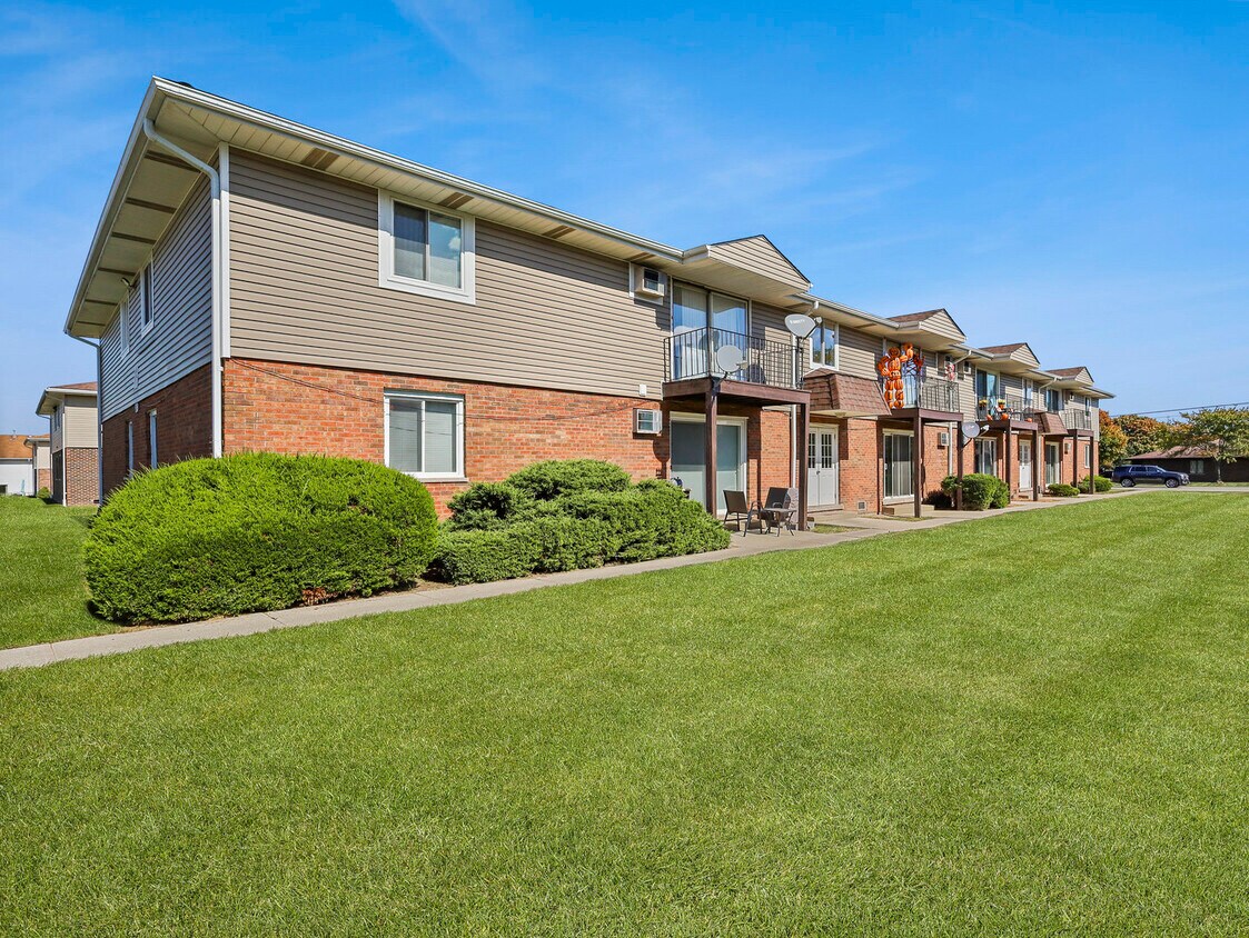 1713 Nelson Rd Unit 4, New Lenox, IL 60451 Condo for Rent in New