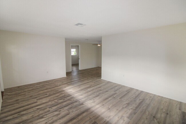 Foto del edificio - Venice East Annual House for Rent
