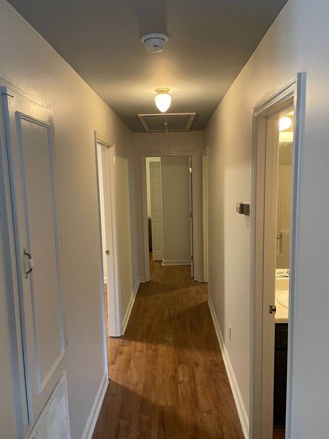 Building Photo - Awesome Home in Auburn!