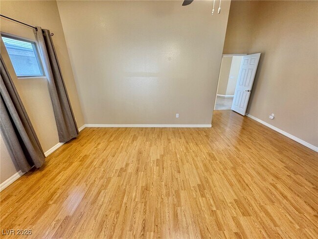 Foto del edificio - 5805 Hawkeye Bell St