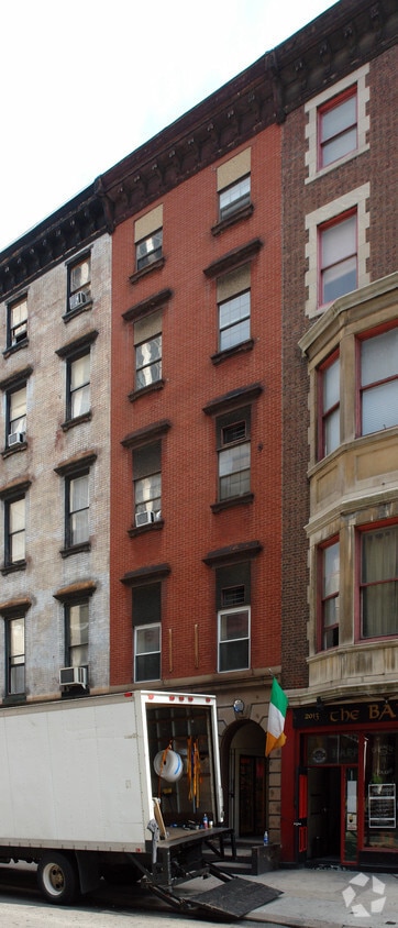 Primary Photo - 2015 Walnut St