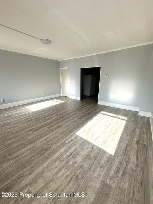 Building Photo - 539 Hazle St