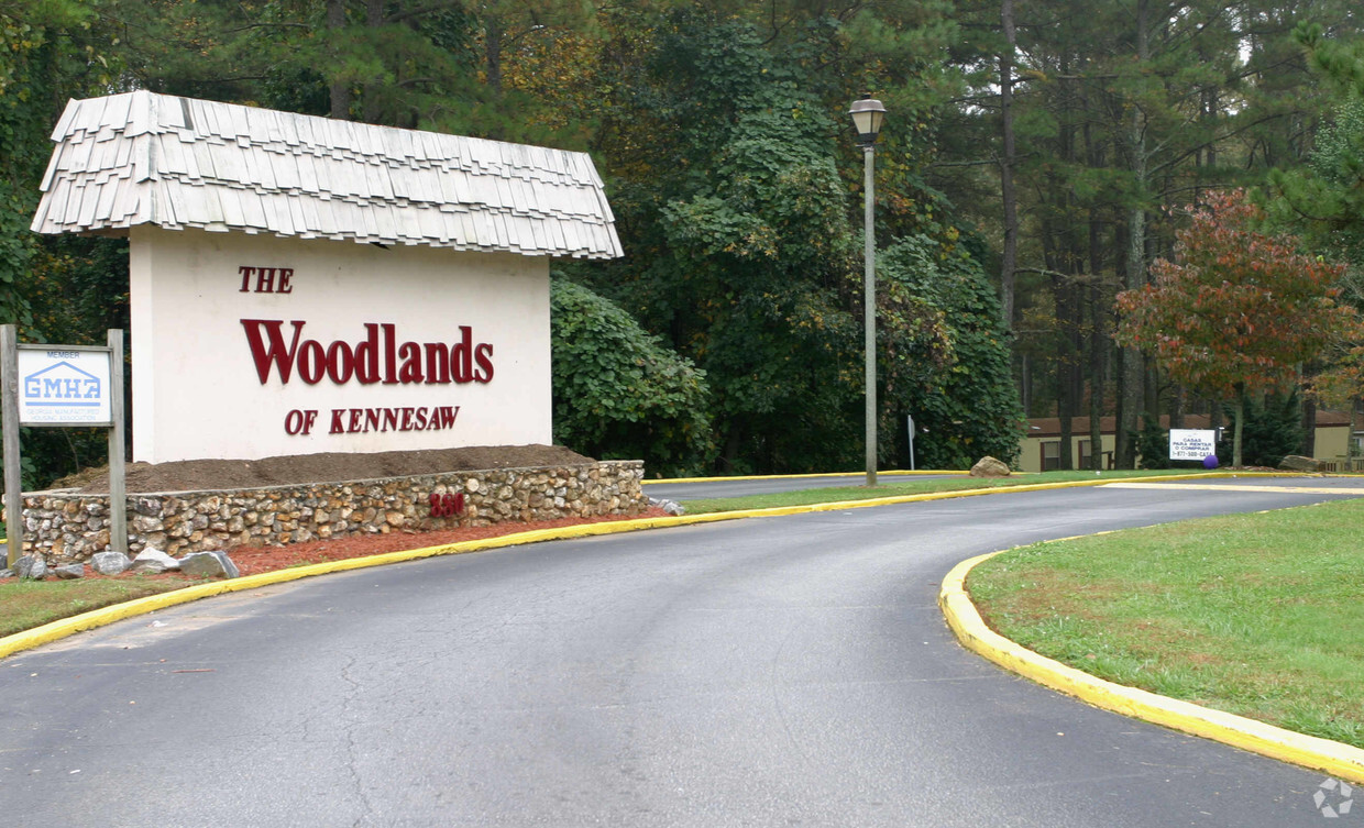 Primary Photo - Woodlands Of Kennesaw