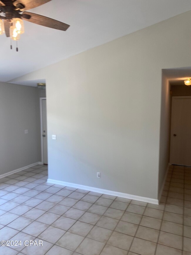 Building Photo - 3920 Venus St