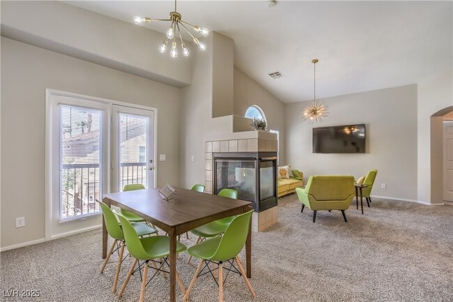 Foto del edificio - 1587 Rusty Ridge Ln