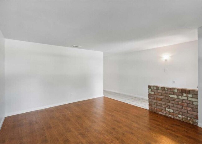 Building Photo - 12322 Mullins Dr
