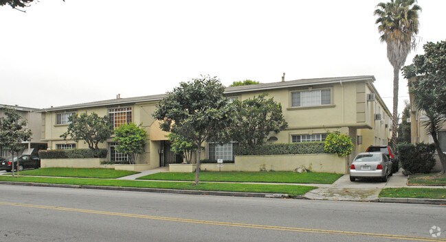Foto del edificio - 264 S Doheny Dr