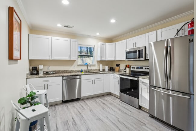 Foto del edificio - 1870 Waldrep Cir SE