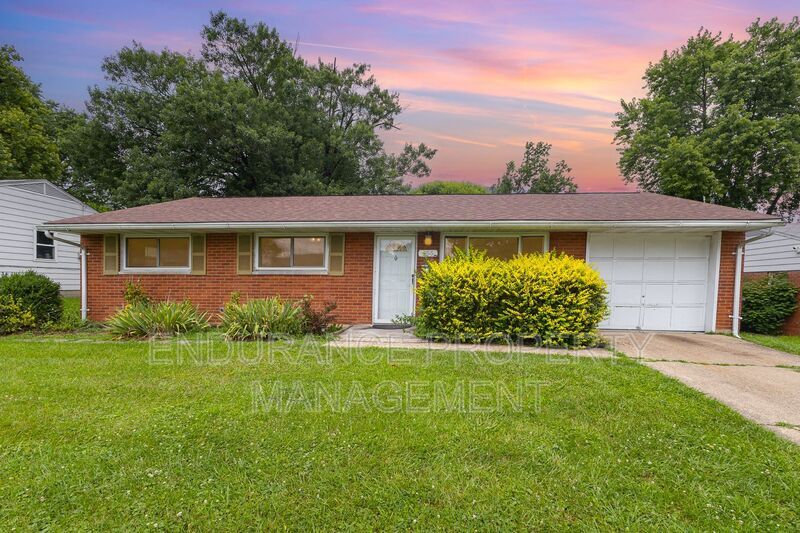 Foto principal - 455 Rockford Dr
