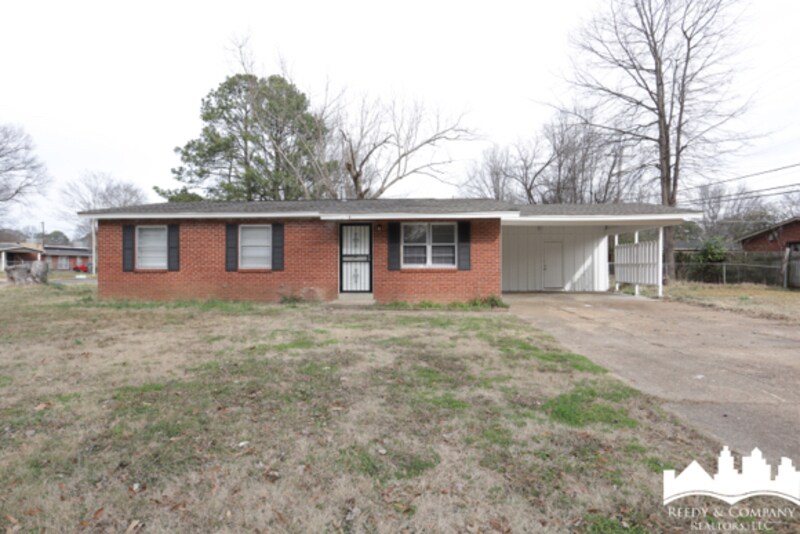 Foto principal - 2974 Croley Dr