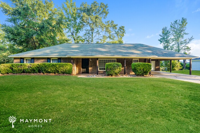 Foto principal - 520 Dogwood Ln