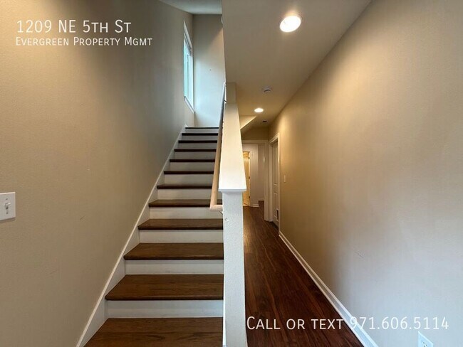 Foto del edificio - 1209 NE 5th St