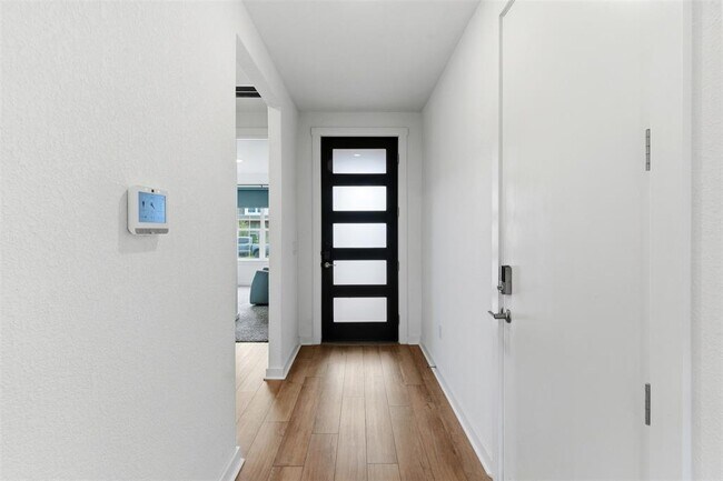 Foto del edificio - 105 Nuntree Cv