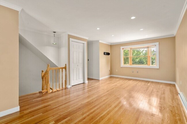 Foto del edificio - 157 W 3rd St