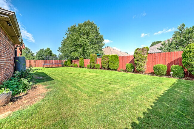 Foto del edificio - 3400 SW Briar Creek Ave