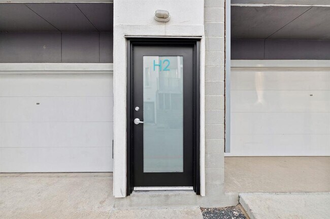 Building Photo - 4801 S Congress Ave