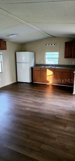 Building Photo - 20049 Suncrest Dr