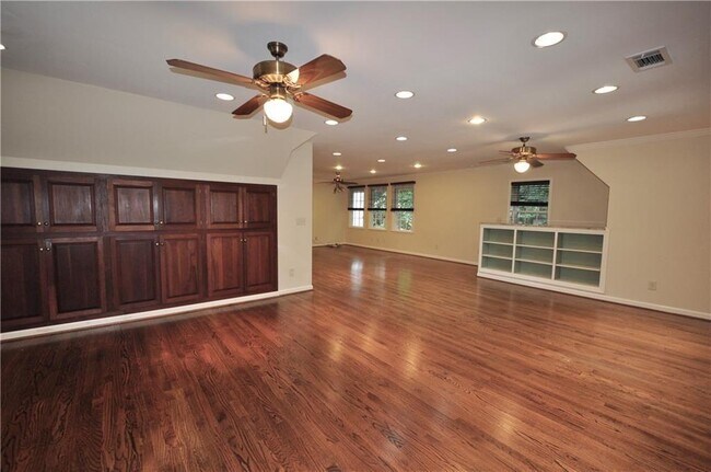 Foto del edificio - 4330 Blackland Way
