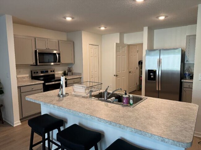 Foto del edificio - 5 Upland Pl