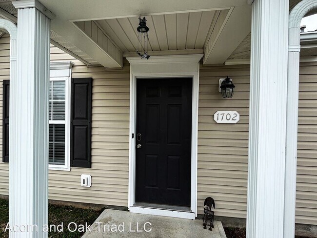 Building Photo - 3 br, 2 bath House - 1702 Sunrise Valley D...