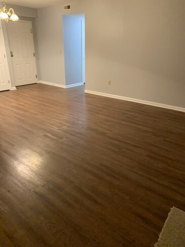 Foto del edificio - 7150 E Main St