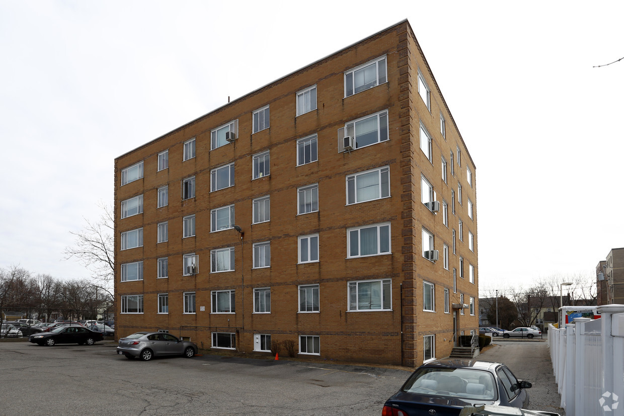 Building Photo - Arlington Minuteman Towers