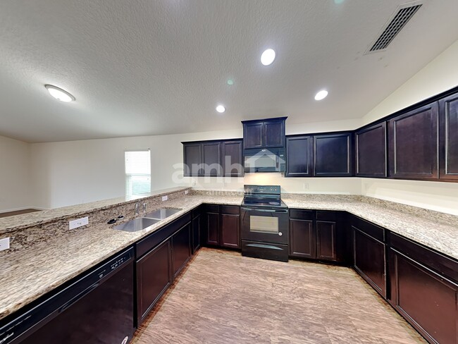 Foto del edificio - 3222 Hidden Meadows Ct