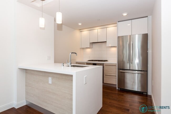 Photo - Hayes Valley: 1 Bed Condo Above Trader Joe's