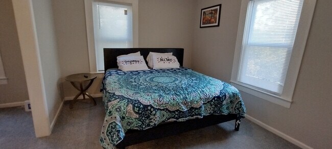 Dormitorio 1 - 404 Formosa Ave