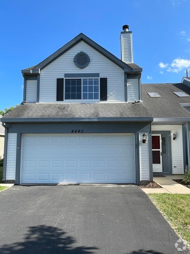 Building Photo - 4440 Larkspur Ln