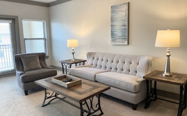 Building Photo - 50 Venue Wy