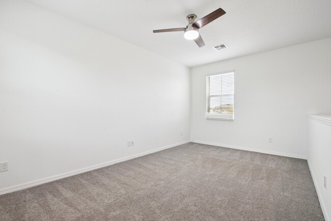 Building Photo - 2295 Emerald Springs Dr