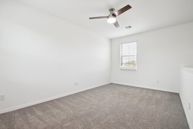 Foto del edificio - 2295 Emerald Springs Dr