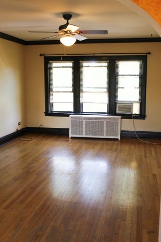 Foto del edificio - 1419 W Touhy Ave